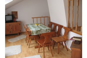 Унгария Privát Hajdúszoboszló, Екстериор